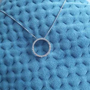 Sterling silver diamond circle pendant necklace
